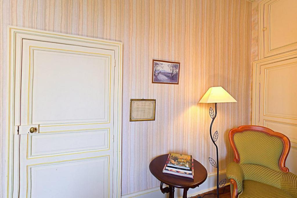 Amphore Du Berry Saint-Amand-Mont-Rond Habitación foto