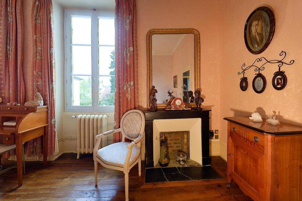 Amphore Du Berry Saint-Amand-Mont-Rond Habitación foto